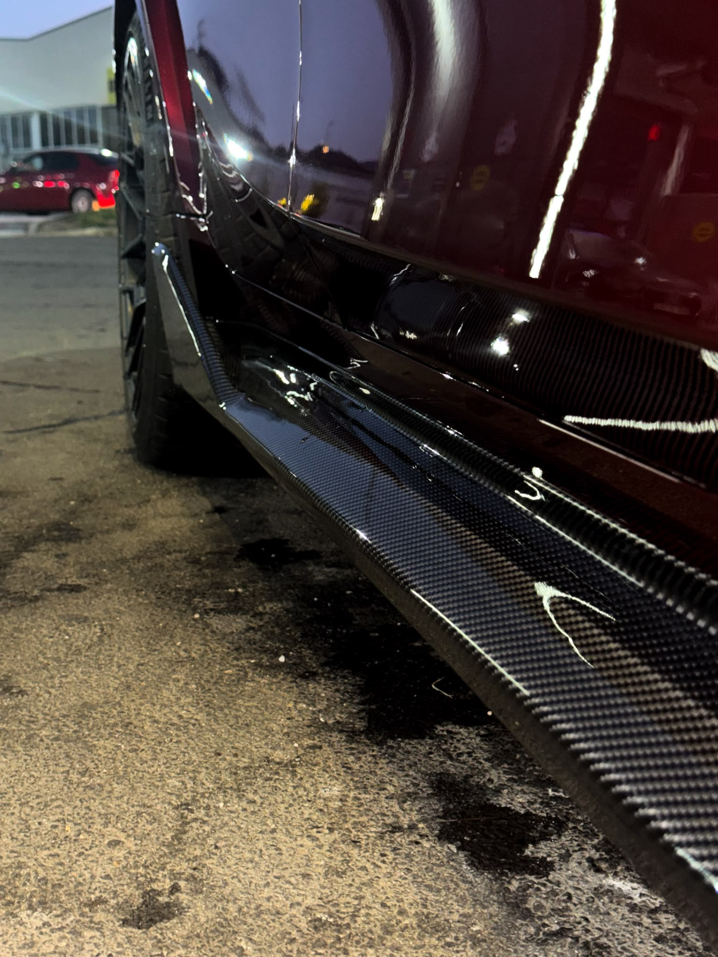 Carbon side skirt